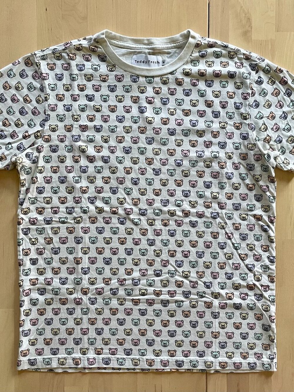 Teddy Fresh Unisex Colorful Mini Bear Heads T-Shirt size Medium